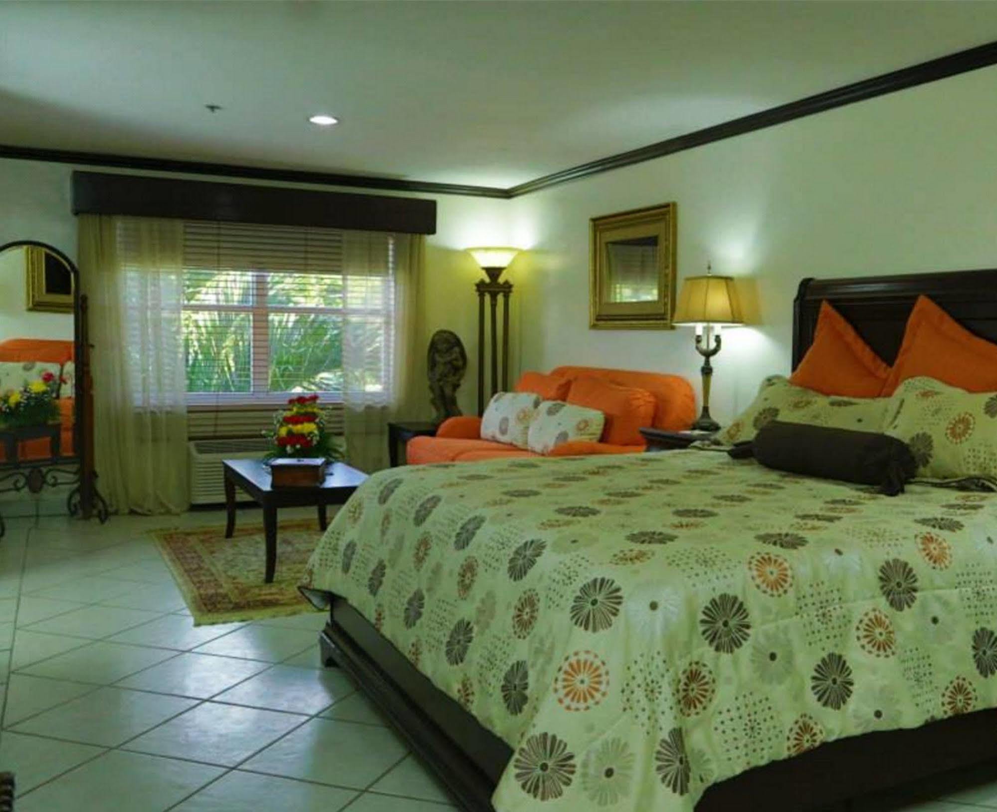 Seminole Plaza Hotel 马那瓜湖 外观 照片